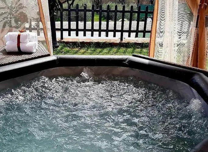 Il Casale Di Lucullo-holiday With Pool And Spa- Ferienhaus *